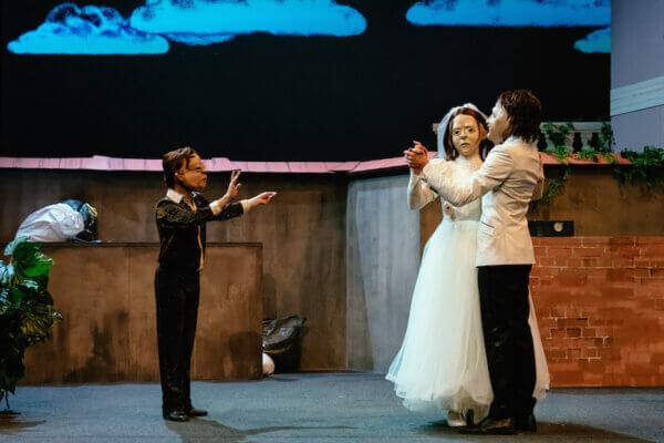 Familie Flöz: Feste – London International Mime Festival – Peacock Theatre