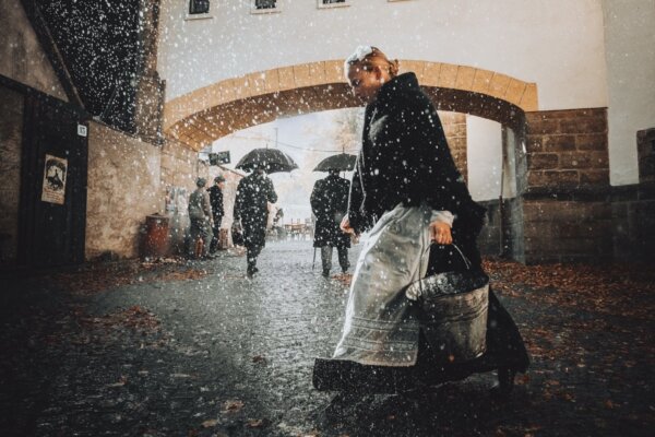 The-Chambermaid (C)Tina_Botkova