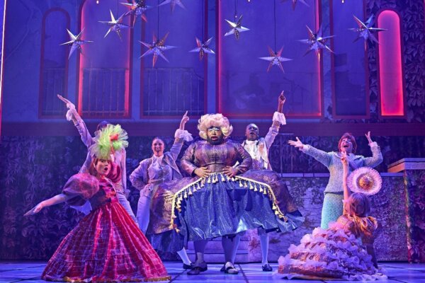 Cinderella at the Lyric Hammersmith Theatre © Manuel Harlan