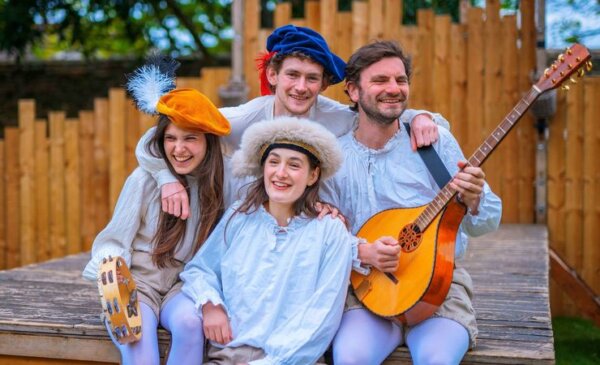 The Secret Diary of Henry VIII – Stage@TheDock, Hull