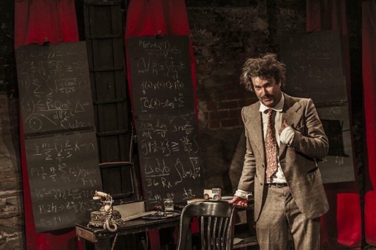 Einstein! A Genius in Tumultuous Times – Playground Theatre, London
